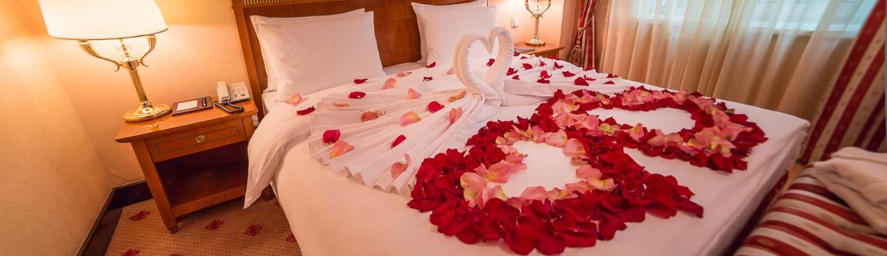 Grand Tien Shan Hotel Almaty Ngoại thất bức ảnh
