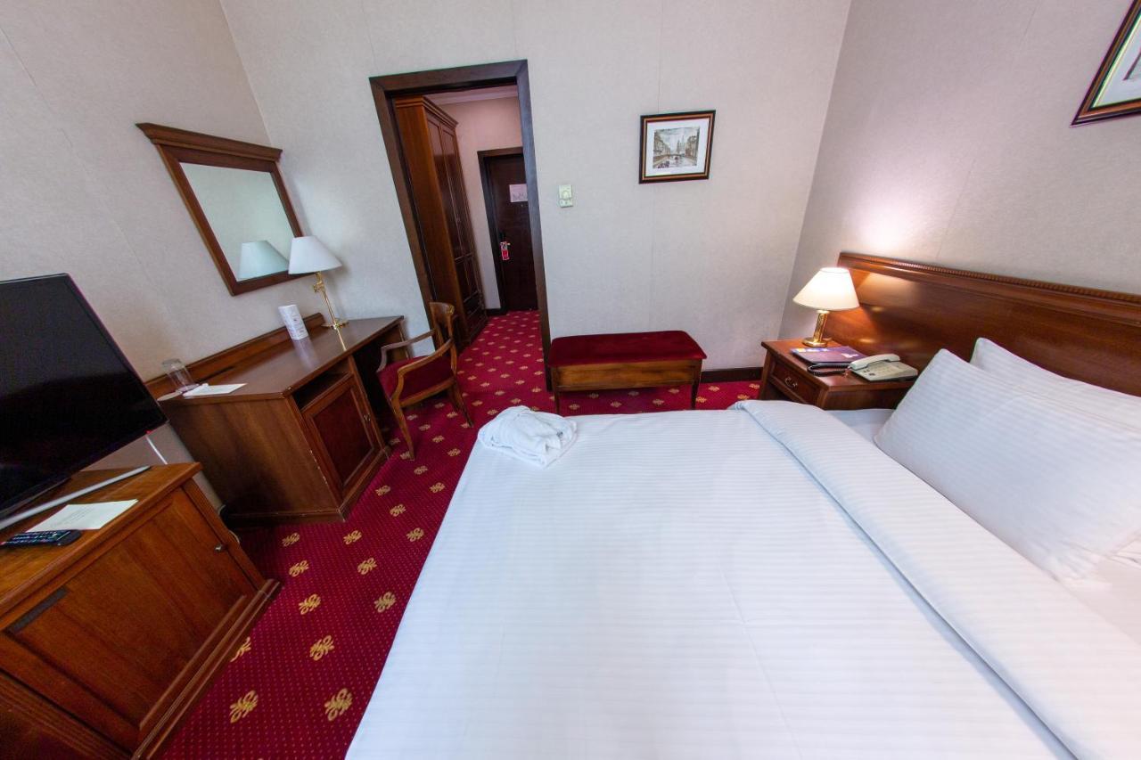 Grand Tien Shan Hotel Almaty Ngoại thất bức ảnh