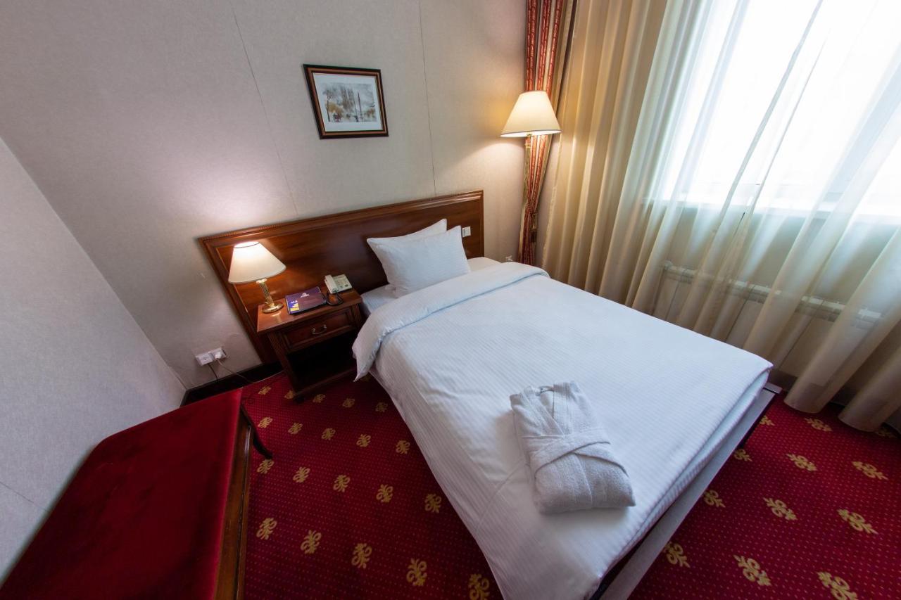 Grand Tien Shan Hotel Almaty Ngoại thất bức ảnh