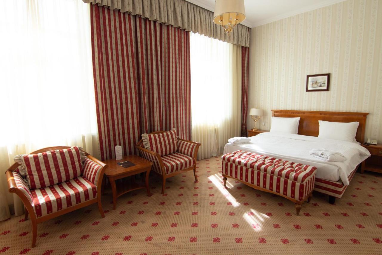 Grand Tien Shan Hotel Almaty Ngoại thất bức ảnh