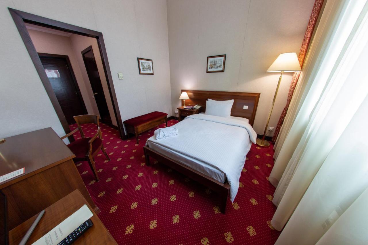 Grand Tien Shan Hotel Almaty Ngoại thất bức ảnh