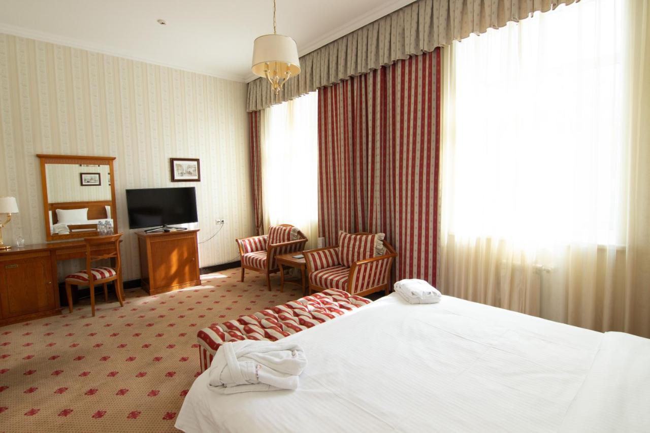 Grand Tien Shan Hotel Almaty Ngoại thất bức ảnh