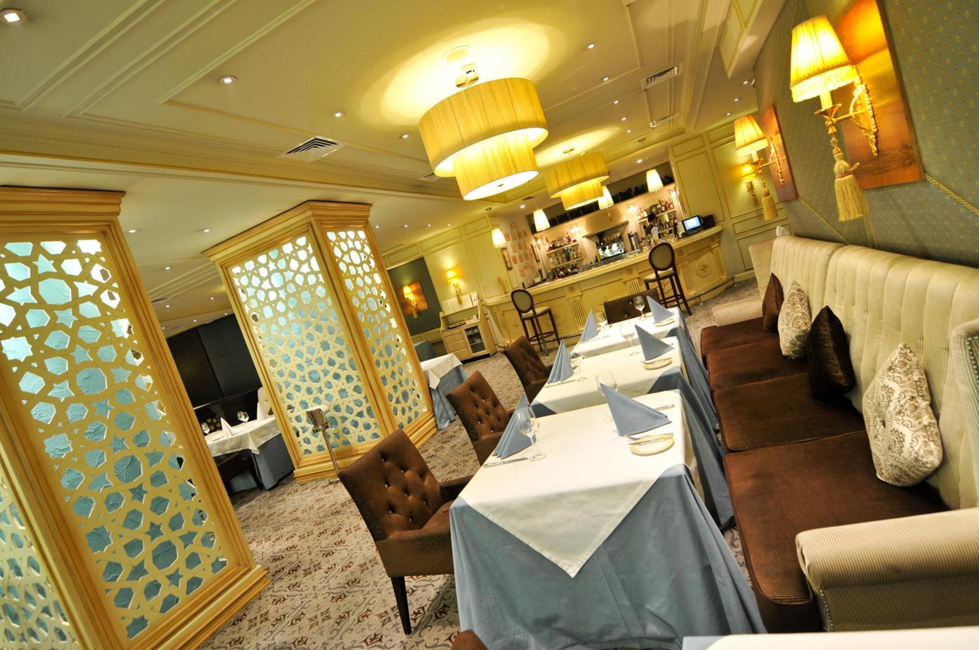 Grand Tien Shan Hotel Almaty Nhà hàng bức ảnh