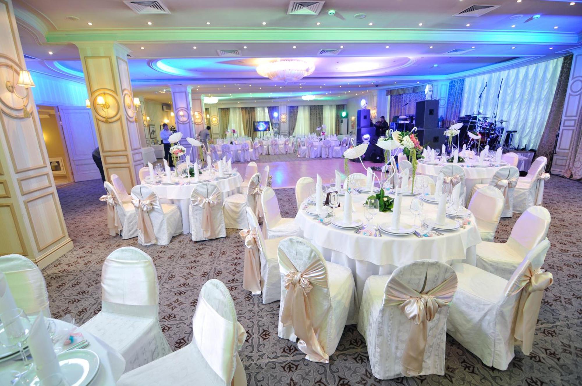 Grand Tien Shan Hotel Almaty Ngoại thất bức ảnh