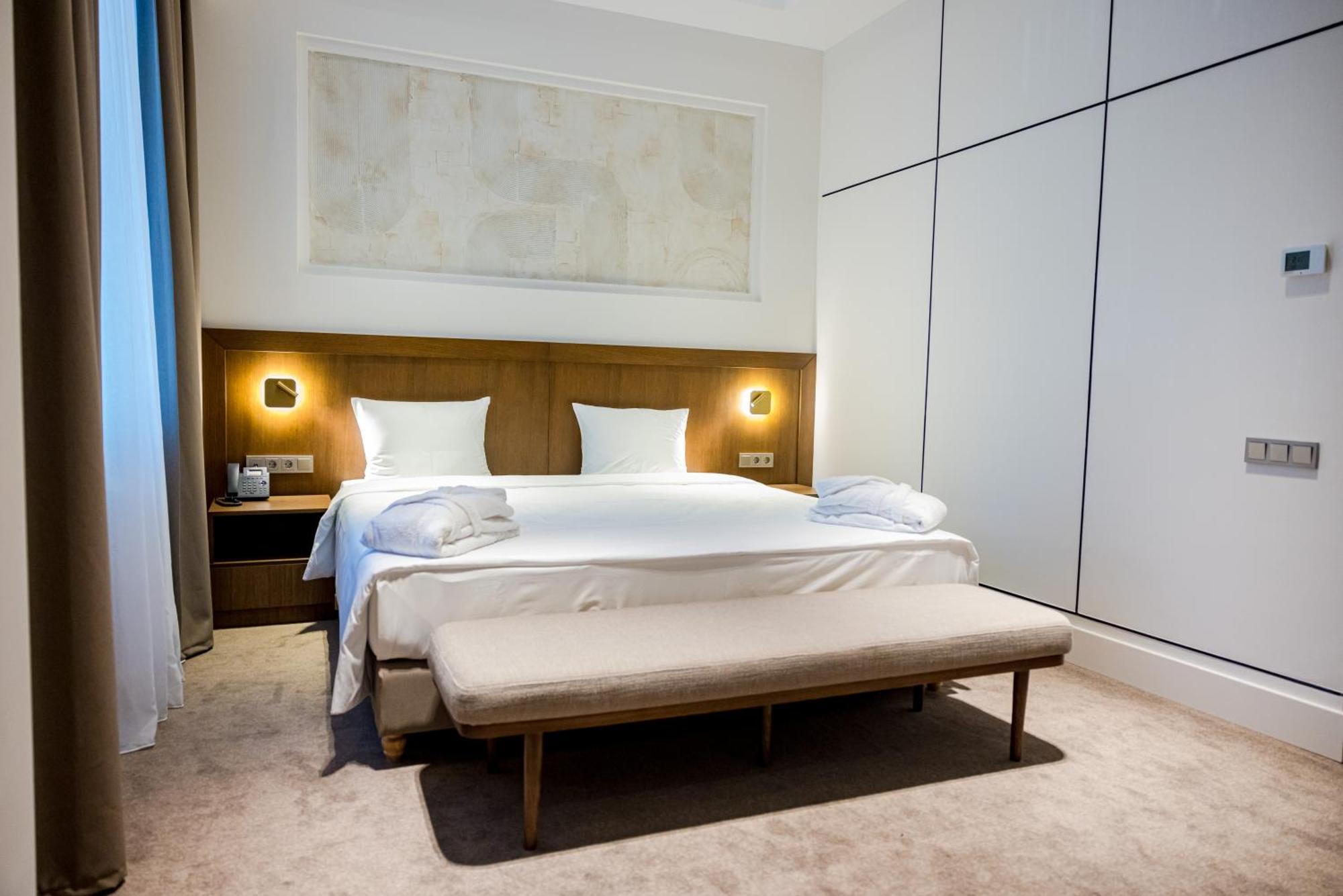 Grand Tien Shan Hotel Almaty Ngoại thất bức ảnh
